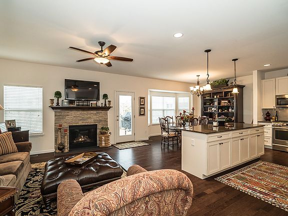 2nd image of 17013 Cambury Ln
