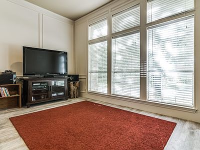 Natural light living room.