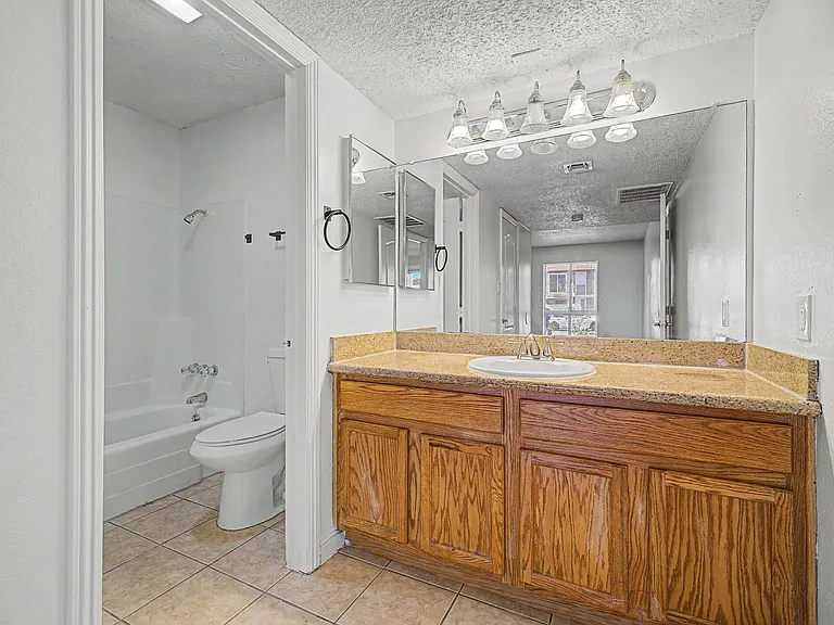 1515 E Reno Ave #A103 — Photo 20