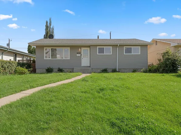 7823 136th Ave NW, Edmonton, AB T5C 2K8