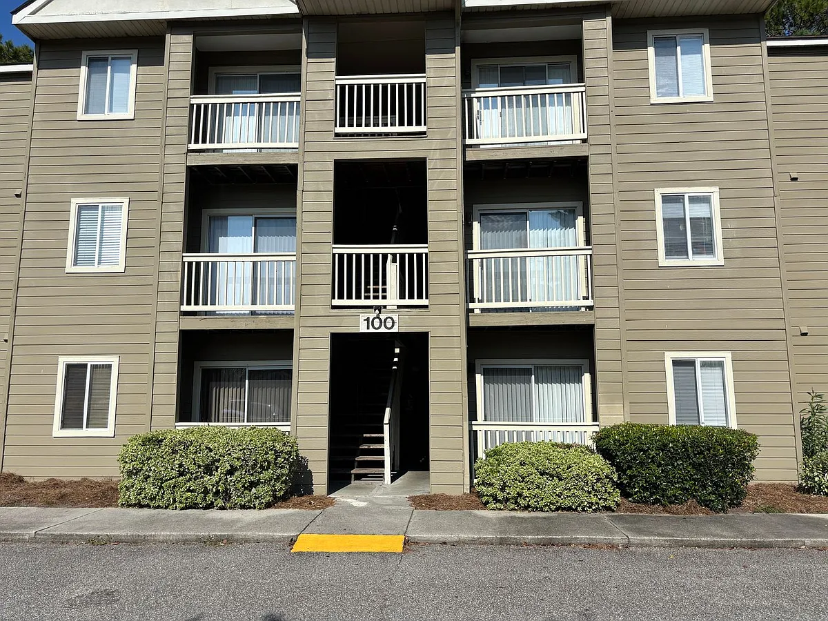 Building Photo - 100 Myrtle Greens Dr #G