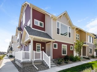 18572 E 47th Dr, Denver, CO 80249