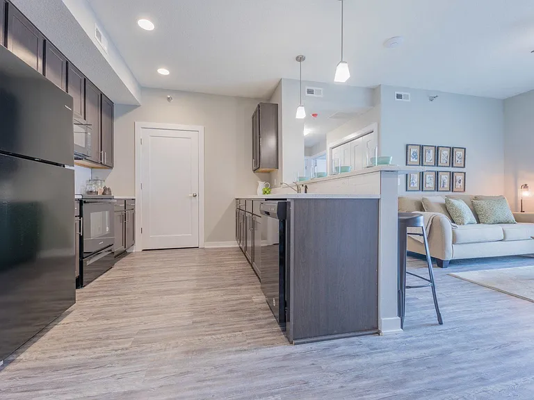 White Oak Apartments — Photo 20