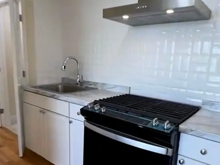 86 Belmont Ave #2 — Photo 2