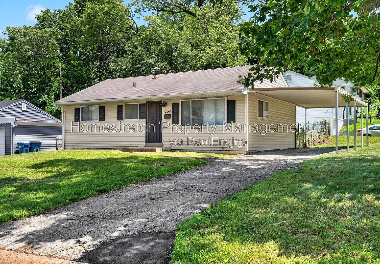 3 bed, 1.0 bath, 888 sqft, $1,395 — Photo 1