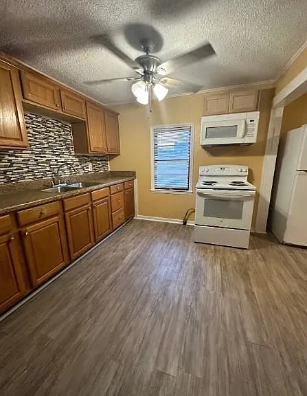 2460 Clearfield Pl — Photo 13