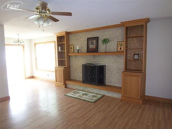 2nd image of 9373 Elaine Dr