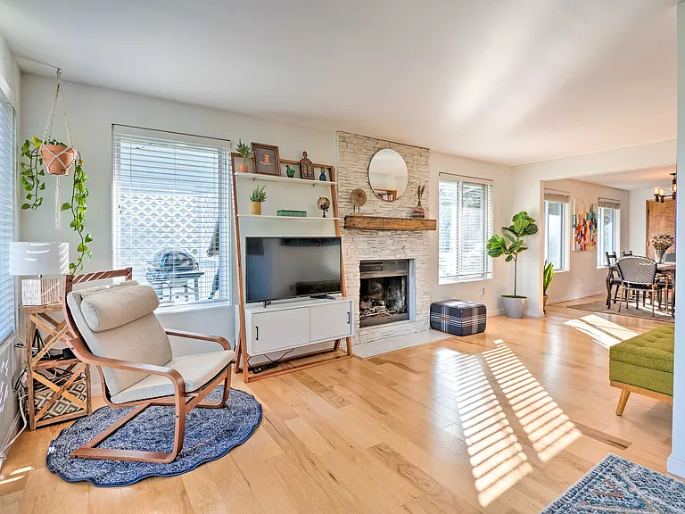 3509 S Thistle St — Photo 2