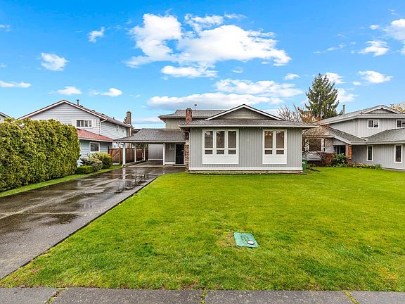 2nd image of 10760 Seamount Rd