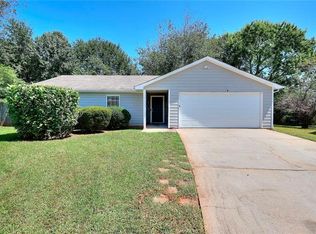 865 Oakhill Ct, Stone Mountain, GA 30088