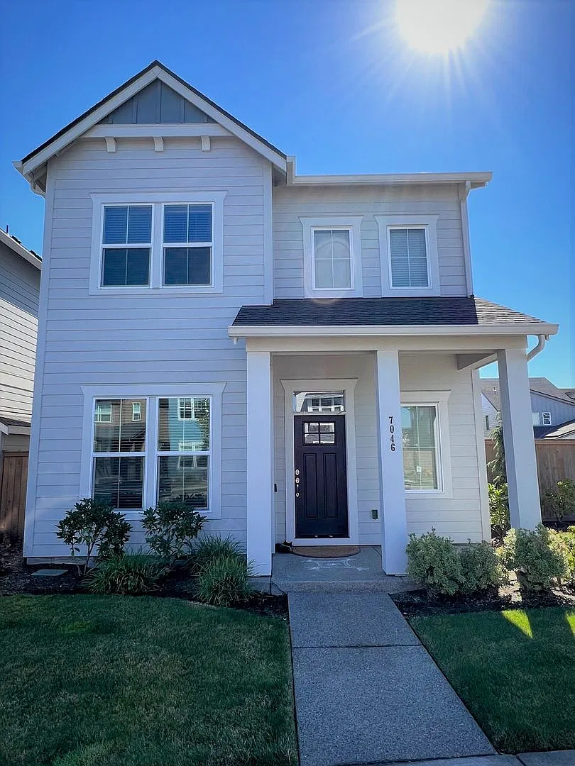7046 SE Chinquapin Drive ~ Amazing 2-Story Home — Photo 1