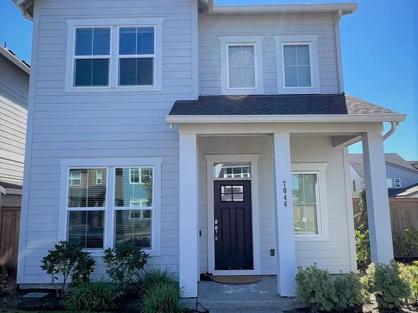 7046 SE Chinquapin Dr, Hillsboro, OR 97123