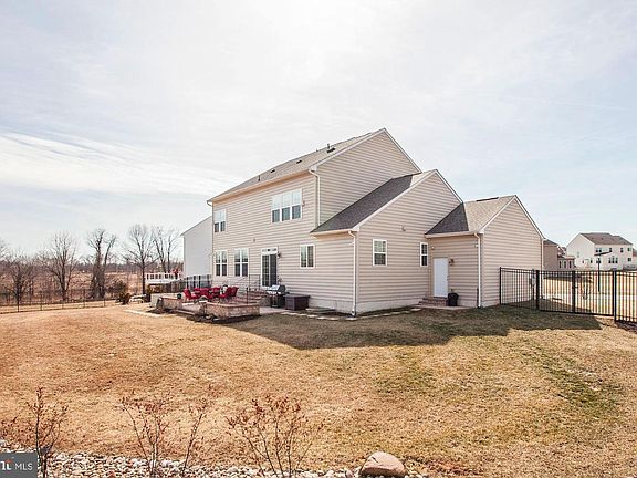 5th image of 5621 Heartwood Cir