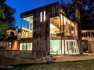 2724 Chain Bridge Rd NW, Washington, DC 20016