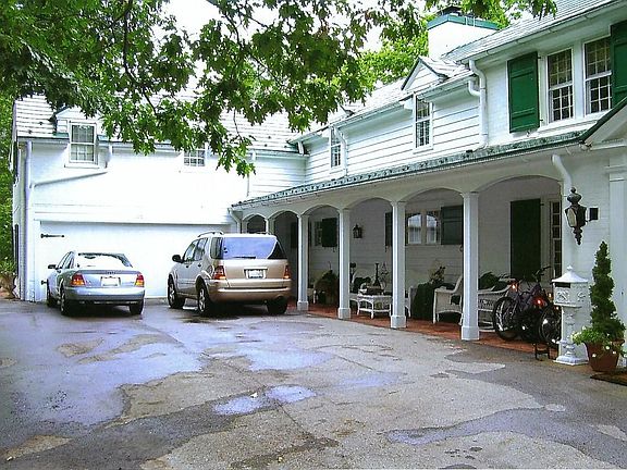 2nd image of 1222 Park Ave
