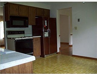 4th image of 1312 Clearview Dr