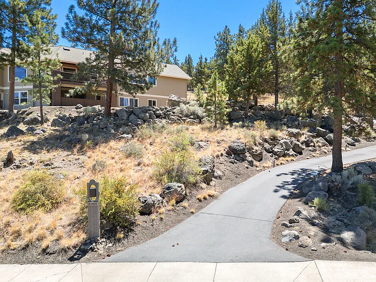 3345 NW Panorama Dr — Photo 65