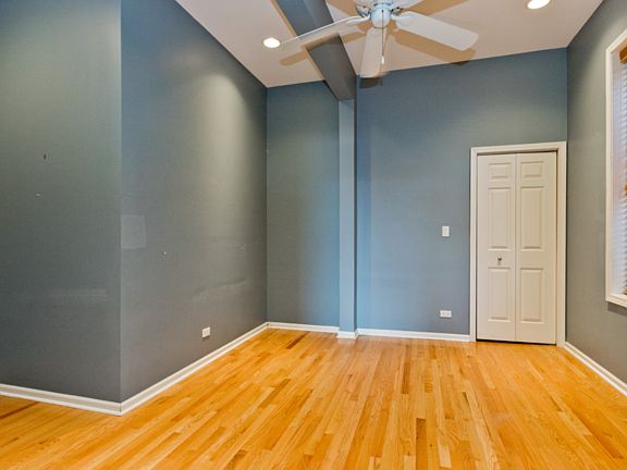 3rd image of 1517 N Wicker Park Ave #2R