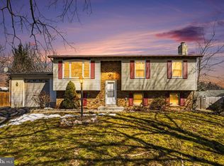 48 Colonial Dr, Hanover, PA 17331