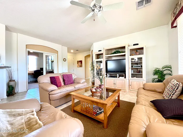 9524 N Twinkling Shadows Way — Photo 3