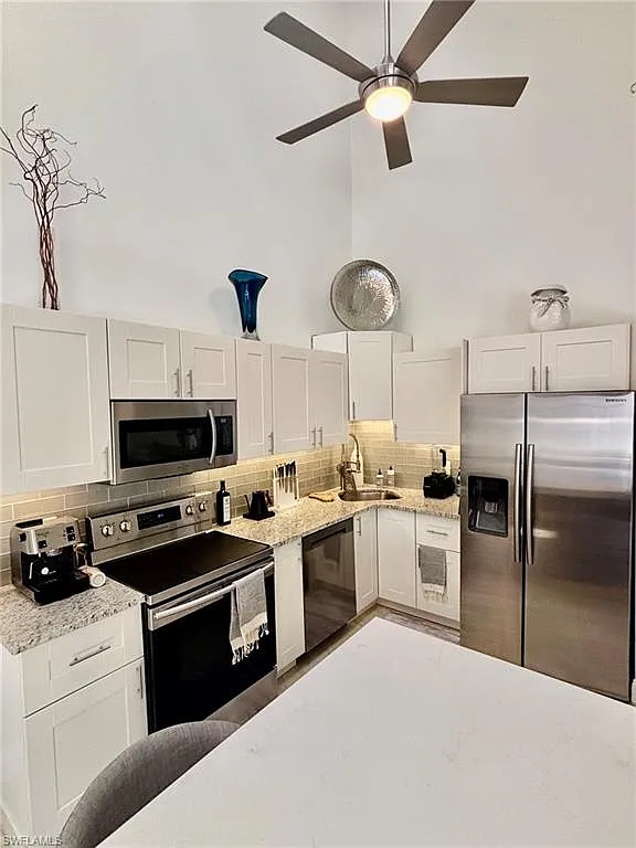 2 bed, 2.0 bath, 1312 sqft, $5,750 — Photo 4