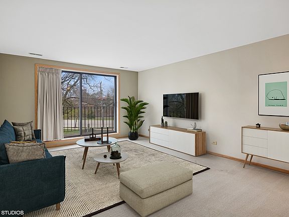 4th image of 1200 W Northwest Hwy APT 202