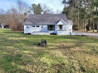 7364 Peck Rd, Ravenna, OH 44266