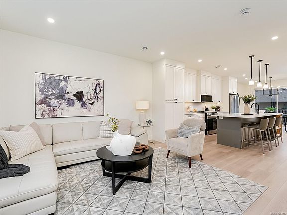3rd image of 960 Jenkins Ave #107