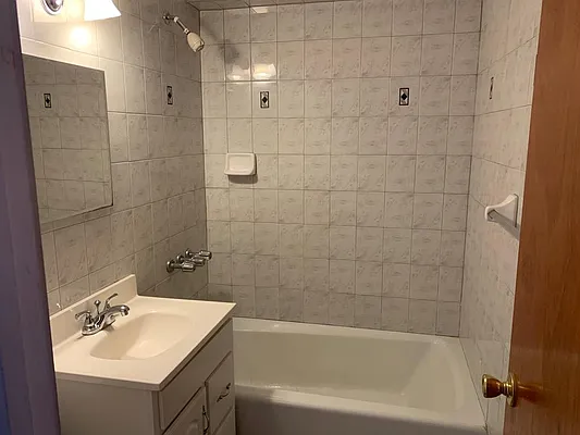 Rented by Liz Realty Group | media 2