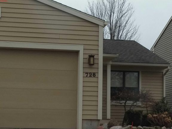 2nd image of 728 Woodcreek Cir