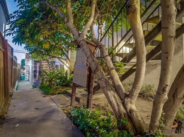 4320 Mentone St APT 4, San Diego, CA 92107