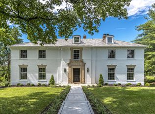 3 Lake Forest Dr, Saint Louis, MO 63117