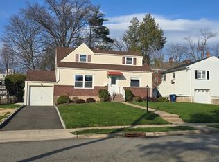 446 Maple Hill Dr, Hackensack City, NJ 07601