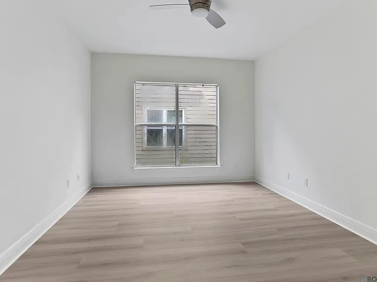 5165 Etta St #8-E — Photo 8