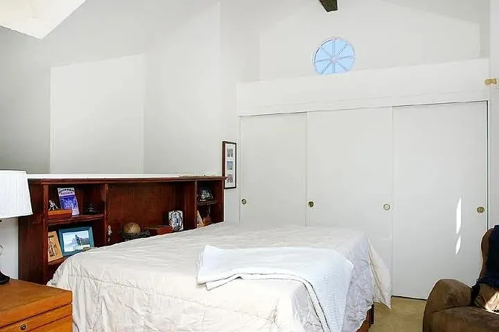 15977 Avenida Villaha #16 — Photo 7