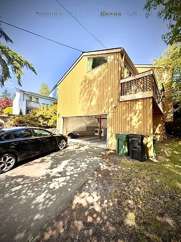 14124 Phinney Ave N Photo 1