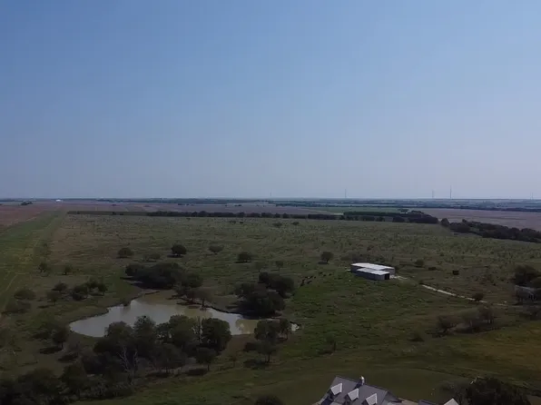 2778 Fm 339, Mount Calm, TX 76673