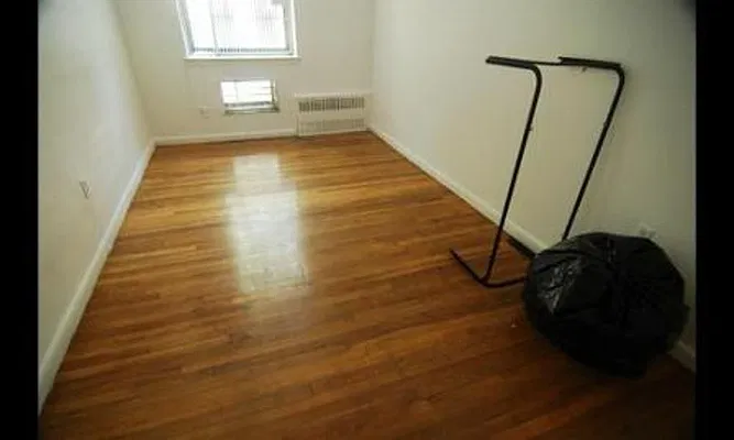 Rented by Bond New York | media 4