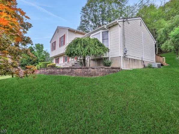 57 Layton Rd, Wantage Twp., NJ 07461
