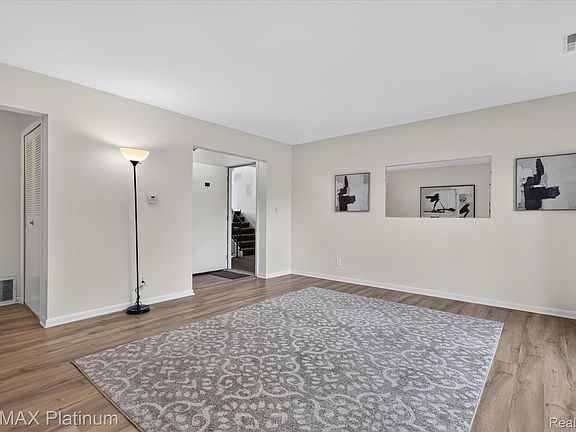4th image of 407 W Highland Rd APT 3