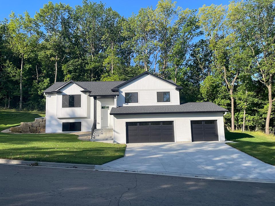 1st image of 2141 Ponderosa Pl SW