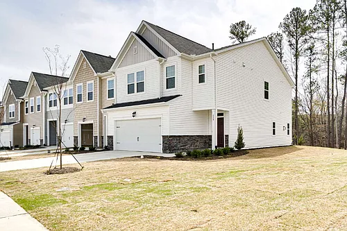 228 Garden Vine Trl Photo 1