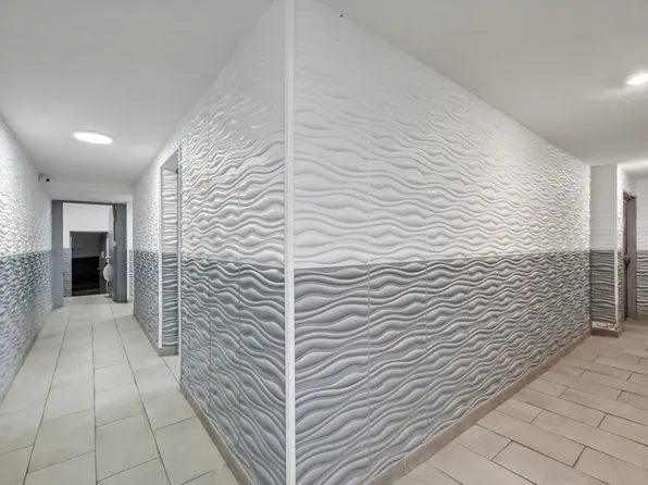 1577 East 17th Street image 10 of 15