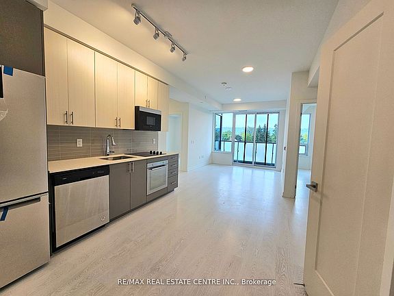 2nd image of 415 Main St W #401