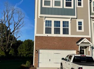 1035 Islip Pl, Durham, NC 27703