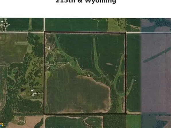 21667 Wyoming Rd, Wellsville, KS 66092