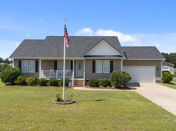 61 Beasley Estates Dr, Benson, NC 27504