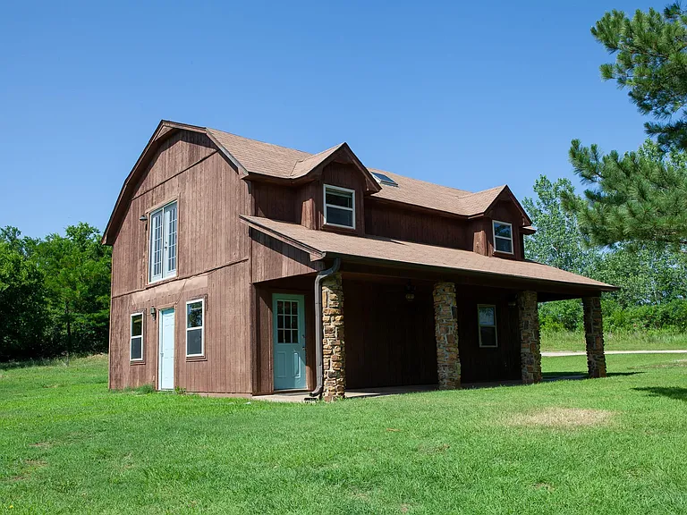 2810 W McMurtry Rd — Photo 2