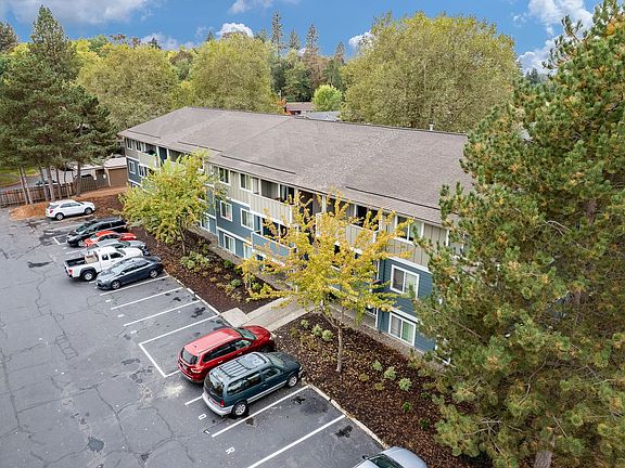 5th image of 17140 SW Heritage Ct #311-121
