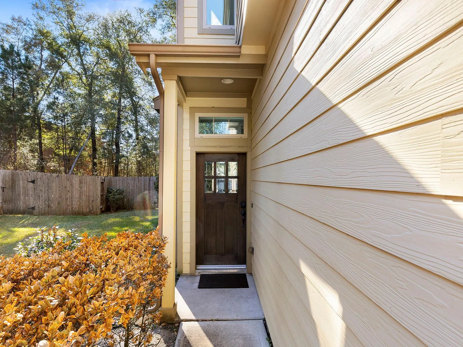 3 bed, 2.5 bath, 1952 sqft, $2,500 — Photo 3